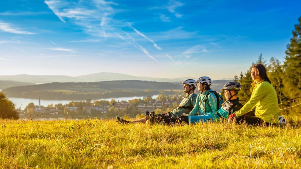 Apartman Na Lipne Frymburk nad Vltavou Exterior foto